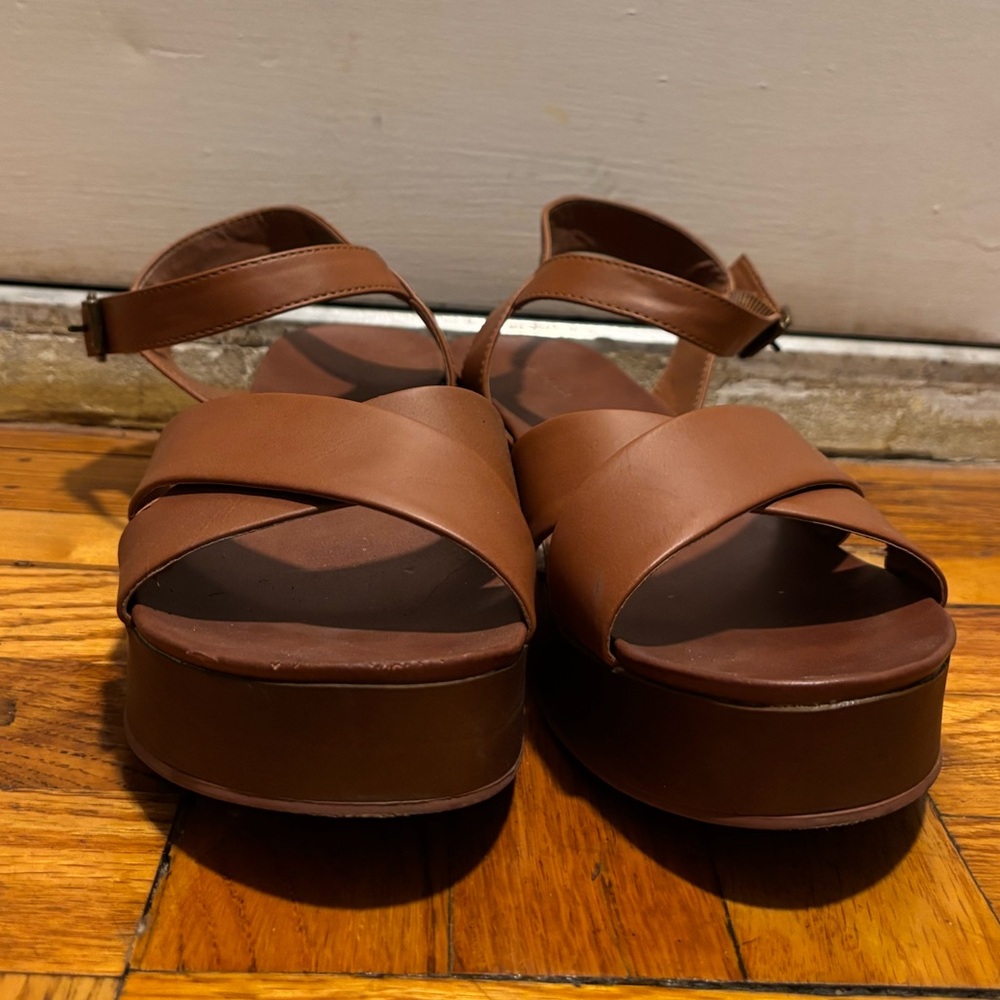 Women's Universal Thread Cognac Brown Platform Sandal - Picture 3 of 7